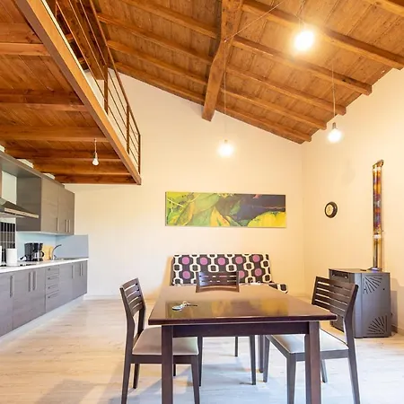 Apartamentos El Capricho *