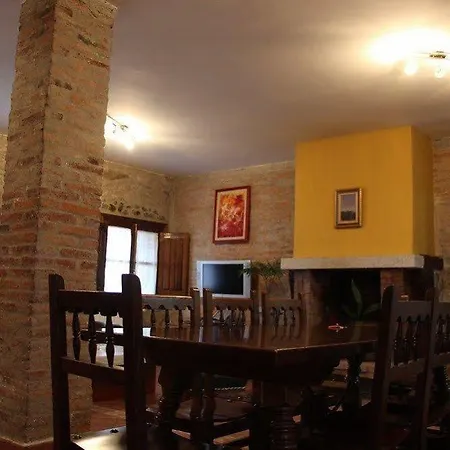 Apartamentos El Capricho Country house Agueda del Caudillo